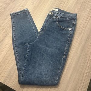 6R/28 Good American High Wasted Skinny Jeans - Stretchy